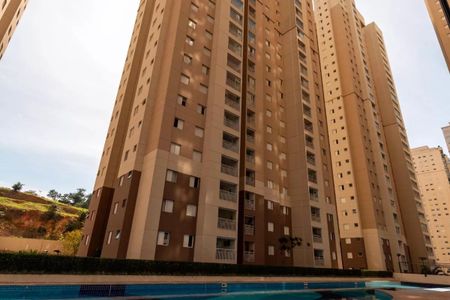 Apartamento para alugar com 74m², 2 quartos e 1 vagaFachada