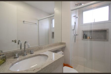 Apartamento à venda com 200m², 3 quartos e 5 vagasBanheiro Suíte 3