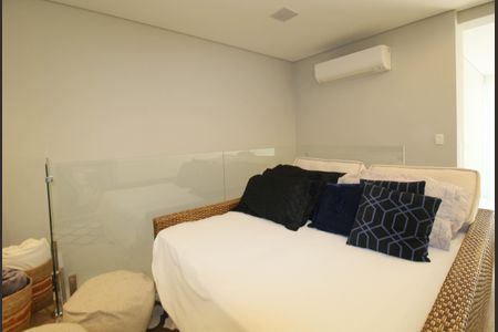 Apartamento à venda com 200m², 3 quartos e 5 vagasMezanino