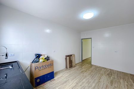 Casa para alugar com 120m², 2 quartos e 2 vagasCozinha