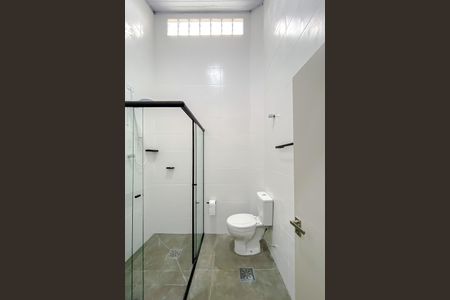 Casa para alugar com 120m², 2 quartos e 2 vagasBanheiro Social