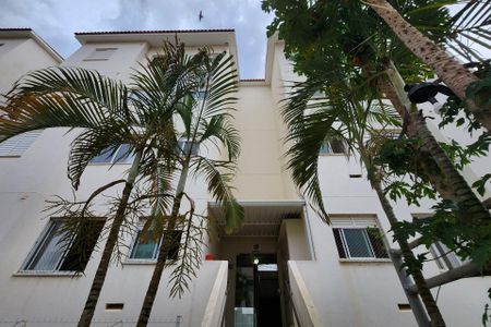 Apartamento para alugar com 43m², 2 quartos e 1 vagaFachada do bloco