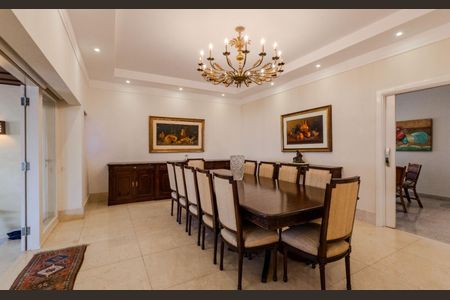 Apartamento à venda com 4 quartos, 580m² em Cambuí, Campinas