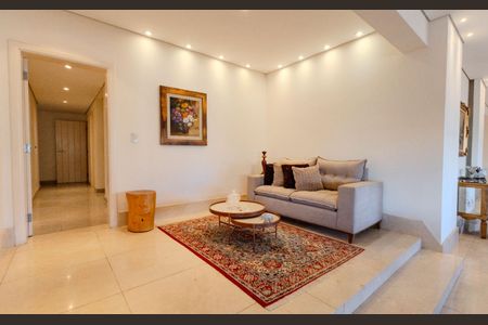 Apartamento à venda com 4 quartos, 580m² em Cambuí, Campinas