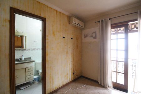 Casa de condomínio à venda com 118m², 3 quartos e 1 vagaSuíte