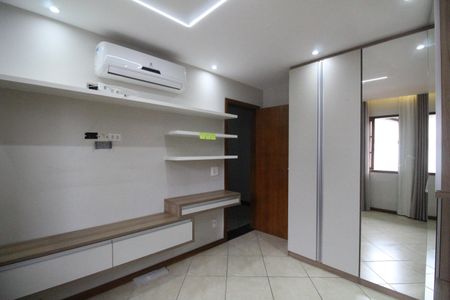Casa de condomínio à venda com 118m², 3 quartos e 1 vagaQuarto 2