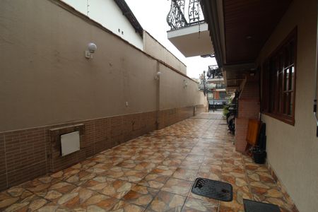 Casa de condomínio à venda com 118m², 3 quartos e 1 vagaÁrea comum