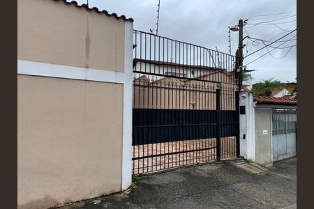 Casa de condomínio à venda com 118m², 3 quartos e 1 vagaFachada