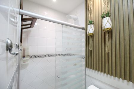 Casa de condomínio à venda com 118m², 3 quartos e 1 vagaBanheiro social 2