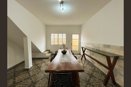 Casa à venda com 6 quartos, 300m² em Planalto, Belo Horizonte