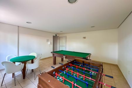 Apartamento à venda com 44m², 2 quartos e 1 vaga Apartamento à venda com 44m², 2 quartos e 1 vagaSalão de jogos