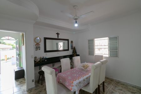 Casa à venda com 3 quartos, 360m² em Vila Cloris, Belo Horizonte
