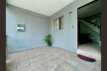 Casa à venda com 160m², 2 quartos e sem vagaQuintal