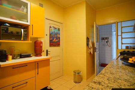 Apartamento para alugar com 111m², 3 quartos e 1 vagaCozinha 