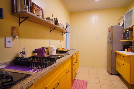 Apartamento para alugar com 111m², 3 quartos e 1 vagaCozinha 