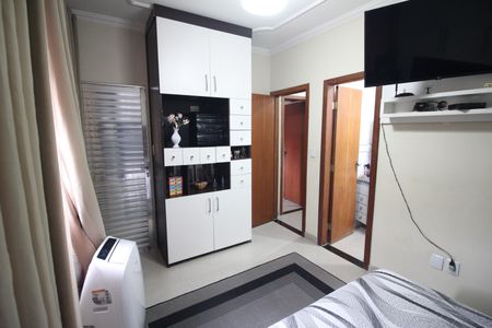 Apartamento à venda com 98m², 3 quartos e 2 vagasQuarto 1