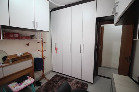 Apartamento à venda com 98m², 3 quartos e 2 vagasQuarto 3