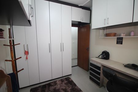 Apartamento à venda com 98m², 3 quartos e 2 vagasQuarto 3