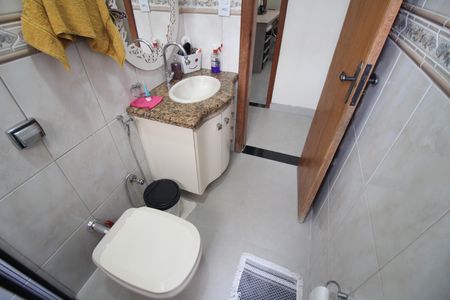 Apartamento à venda com 98m², 3 quartos e 2 vagasBanheiro