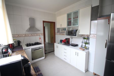 Apartamento à venda com 98m², 3 quartos e 2 vagasCozinha