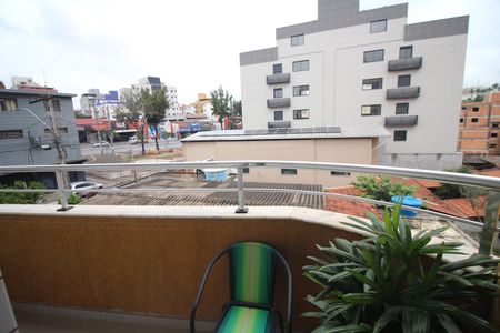 Apartamento à venda com 98m², 3 quartos e 2 vagasVaranda