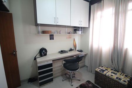 Apartamento à venda com 98m², 3 quartos e 2 vagasQuarto 3