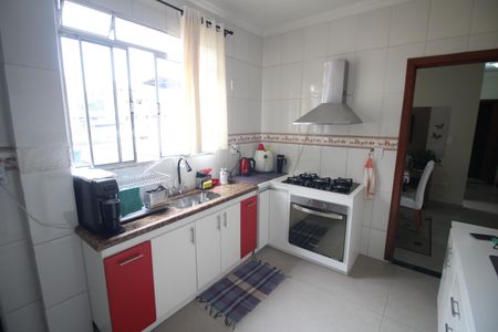 Apartamento à venda com 98m², 3 quartos e 2 vagasCozinha