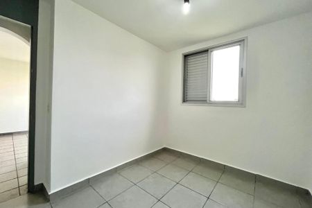 Quarto 2 de apartamento para alugar com 2 quartos, 63m² em Vila Campestre, São Paulo