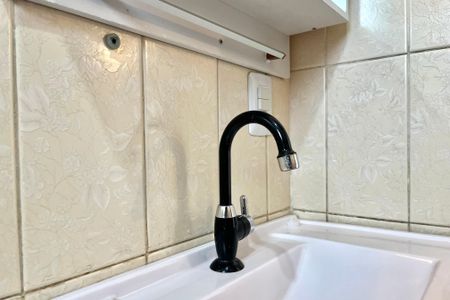 Apartamento para alugar com 63m², 2 quartos e 1 vaga Apartamento para alugar com 63m², 2 quartos e 1 vagaBanheiro