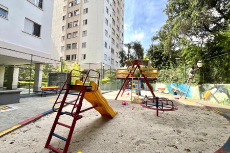 Apartamento para alugar com 63m², 2 quartos e 1 vaga Apartamento para alugar com 63m², 2 quartos e 1 vagaÁrea comum - Playground
