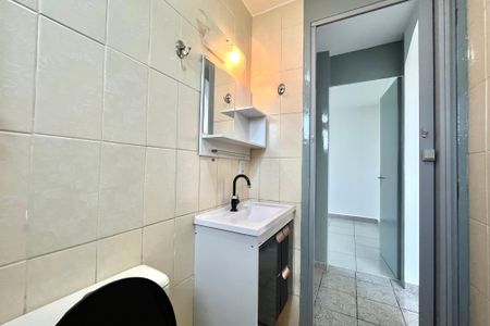 Apartamento para alugar com 63m², 2 quartos e 1 vaga Apartamento para alugar com 63m², 2 quartos e 1 vagaBanheiro