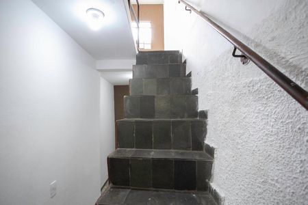 Casa à venda com 300m², 3 quartos e 4 vagasEscada