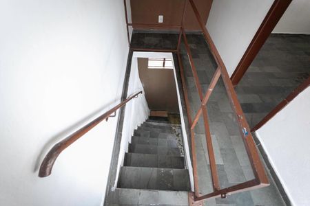 Casa à venda com 300m², 3 quartos e 4 vagasEscada