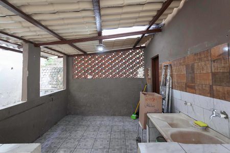 Casa à venda com 300m², 3 quartos e 4 vagasÁrea de serviço 