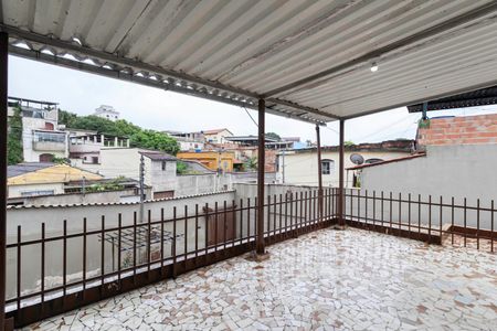 Casa à venda com 300m², 3 quartos e 4 vagasTerraço
