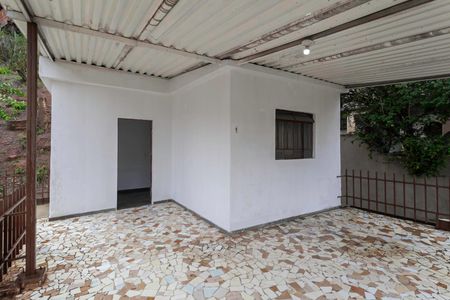 Casa à venda com 300m², 3 quartos e 4 vagasTerraço