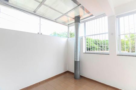 Casa para alugar com 79m², 2 quartos e sem vaga Casa para alugar com 79m², 2 quartos e sem vagaÁrea de Serviço