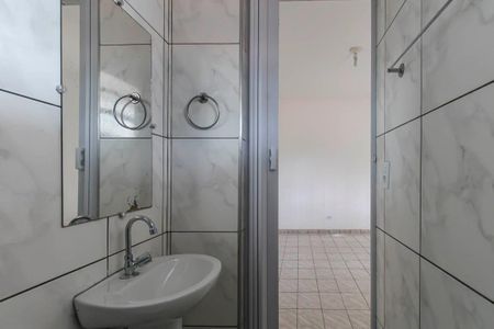 Casa para alugar com 79m², 2 quartos e sem vaga Casa para alugar com 79m², 2 quartos e sem vagaBanheiro