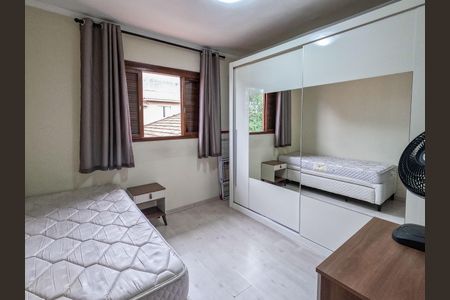 Casa de condomínio para alugar com 120m², 2 quartos e 2 vagas