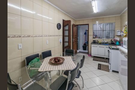 Casa de condomínio para alugar com 120m², 2 quartos e 2 vagas