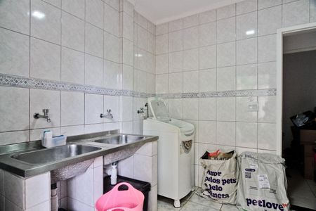 Casa à venda com 270m², 3 quartos e 2 vagasÁrea de Serviço