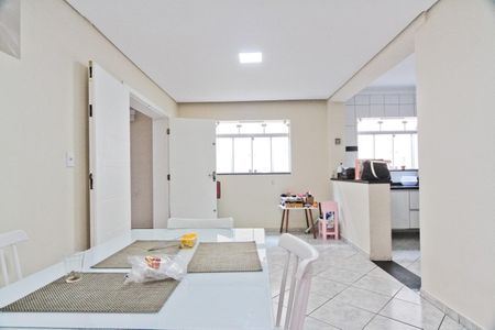 Casa à venda com 270m², 3 quartos e 2 vagasCozinha