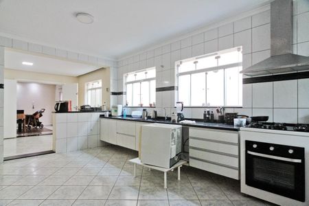 Casa à venda com 270m², 3 quartos e 2 vagasCozinha