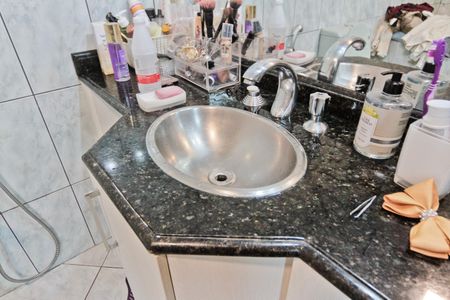 Casa à venda com 270m², 3 quartos e 2 vagasBanheiro da Suíte