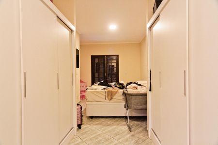 Casa à venda com 270m², 3 quartos e 2 vagasSuíte