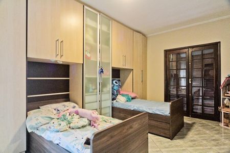 Casa à venda com 270m², 3 quartos e 2 vagasQuarto 1