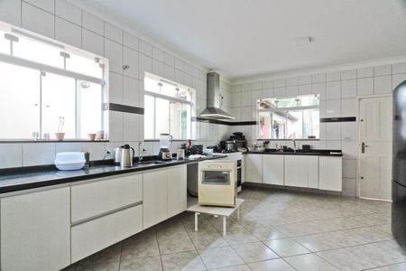 Casa à venda com 270m², 3 quartos e 2 vagasCozinha