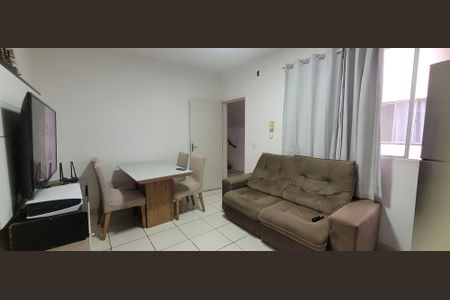 sala  de apartamento para alugar com 2 quartos, 46m² em Betim Industrial, Betim