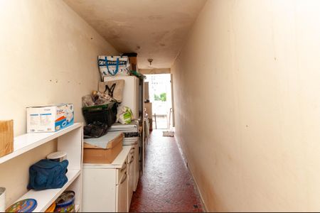 Casa à venda com 161m², 2 quartos e 2 vagasCorredor de Entrada