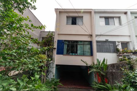 Casa à venda com 161m², 2 quartos e 2 vagasFachada